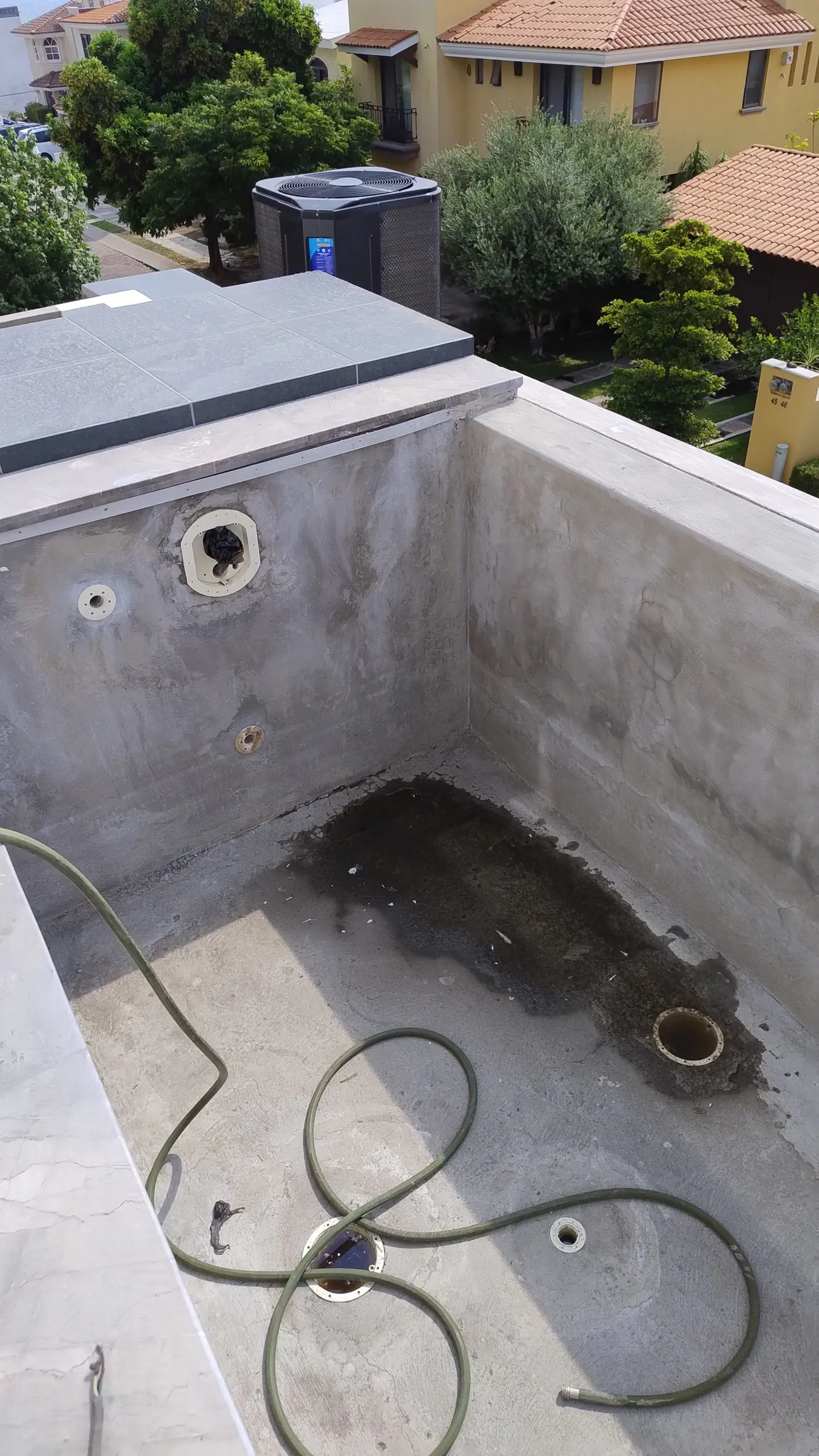Azotea en Obra Negra, alberca con sistema RENOLIT por AlbercasVIP, imagen 5