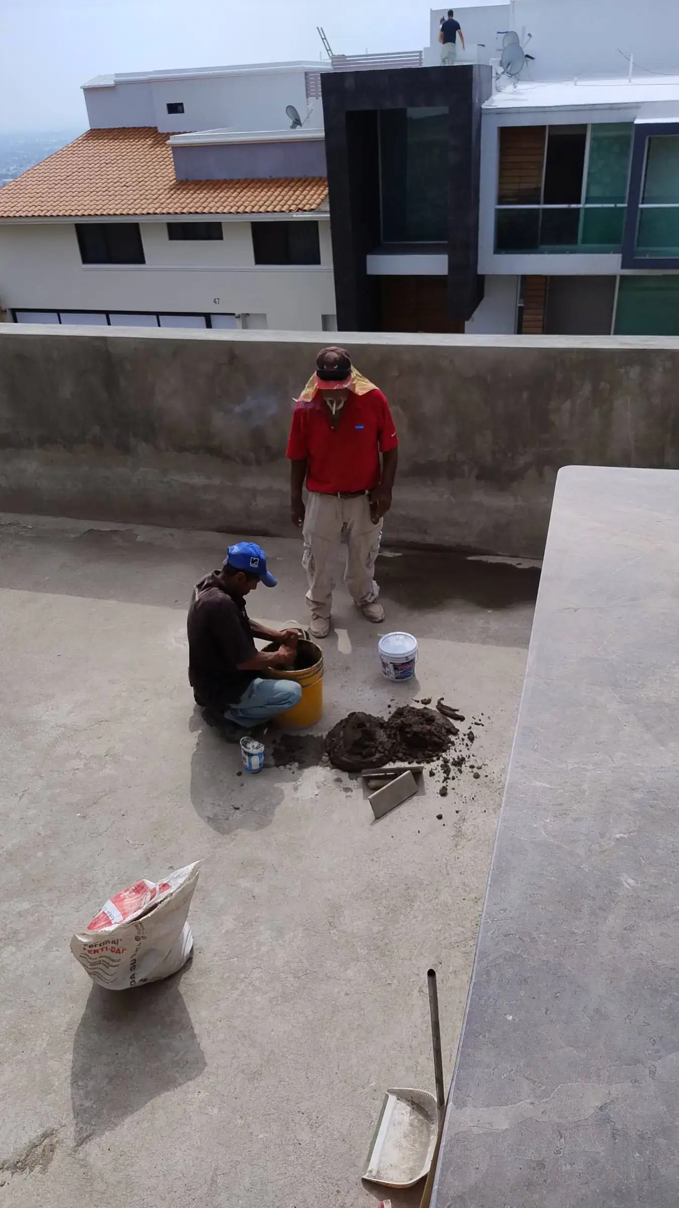 Azotea en Obra Negra, alberca con sistema RENOLIT por AlbercasVIP, imagen 8